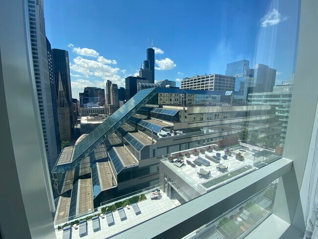 Photo - 77 W Wacker Dr Unit 5