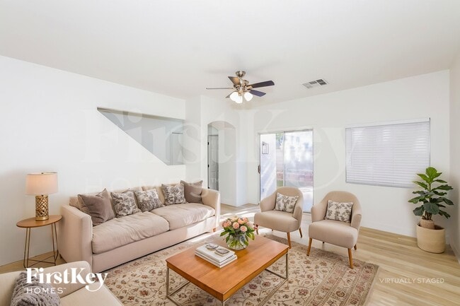 Photo - 5980 Gentleslope St