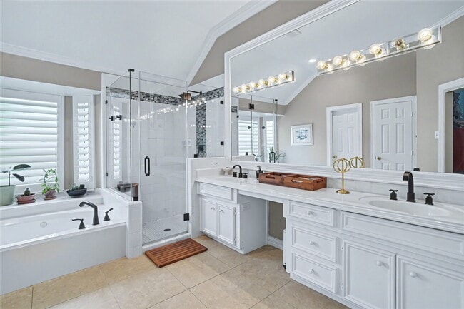 Photo - 4250 Noble Oak Trail