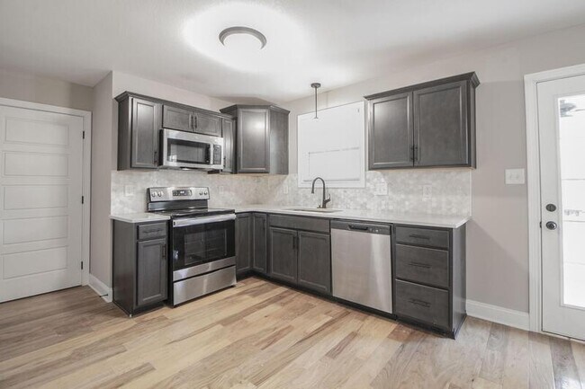 Photo - 2994 Gibbs Ln