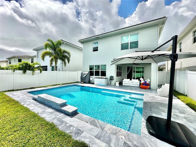 Photo - 1101 Azul Ct
