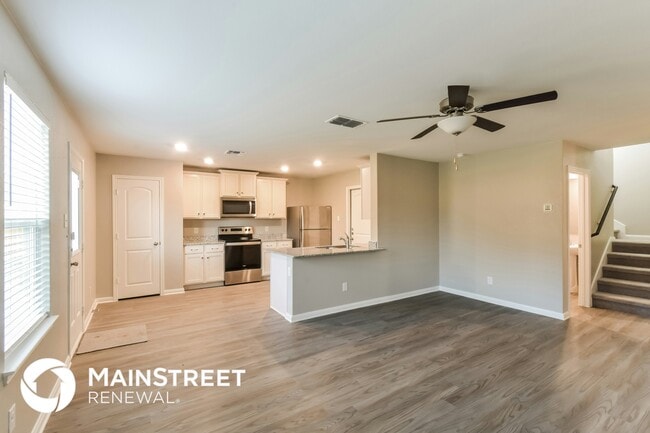 Photo - 6119 Lakefront