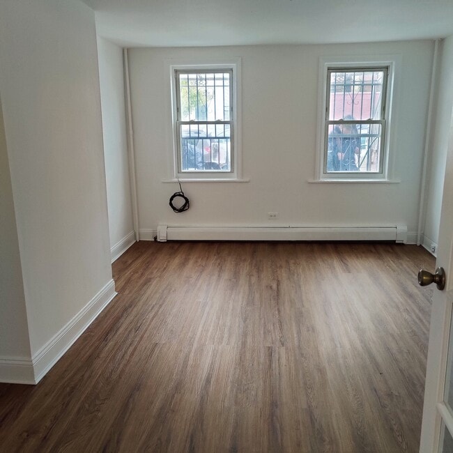 Living Room - 250 22nd St Unit Apt 1