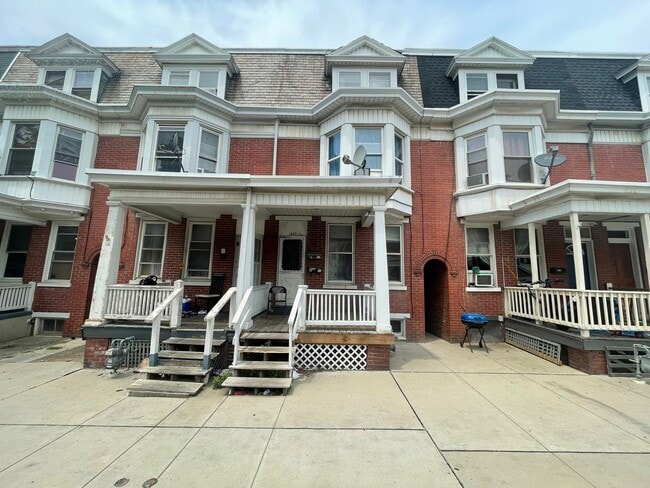 Building Photo - 853 Wayne Ave Unit Apt 1