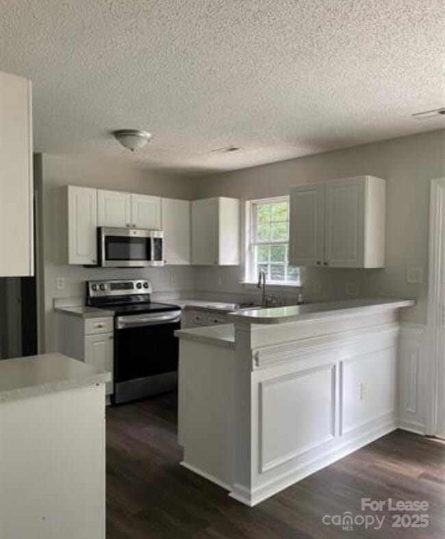 Photo - 2212 Genesis Dr