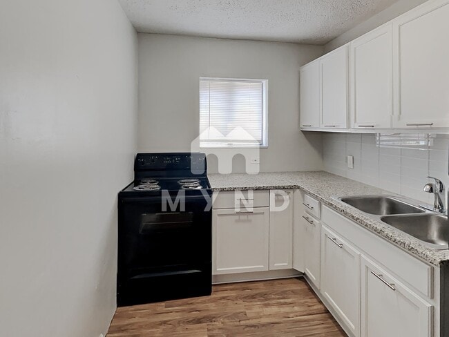 Photo - 379 Elm St NW Unit C