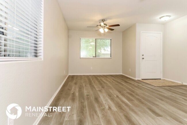 Photo - 2219 S 101st Dr