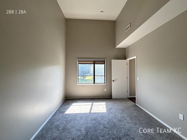 Photo - 3632 Gillham Rd Unit N303