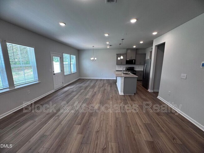 Photo - 205 Broomside Ave