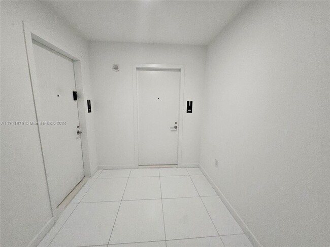 Photo - 851 NE 1st Ave Condo Unit 4000