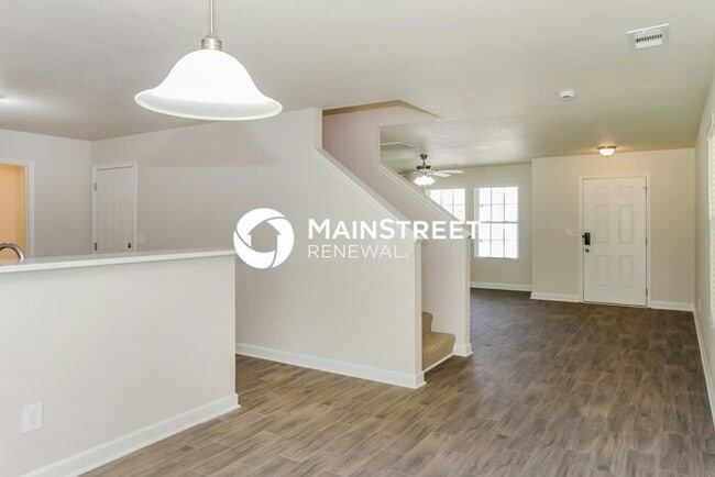 Photo - 3 Bedroom Pet-Friendly Home in HARVEST, AL with Main Street Renewal