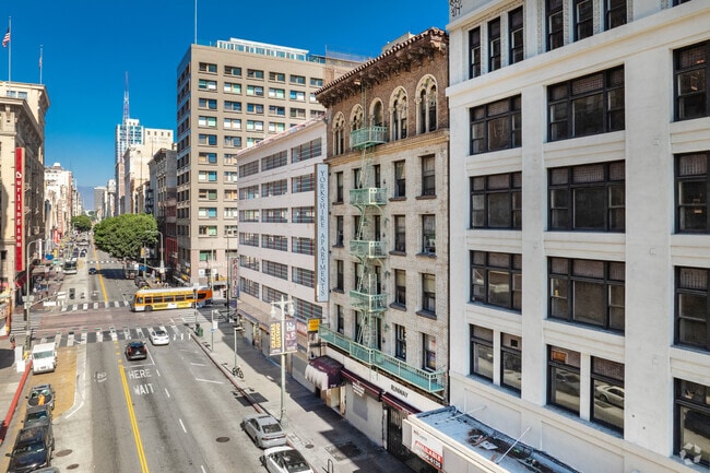 Broadway Flats