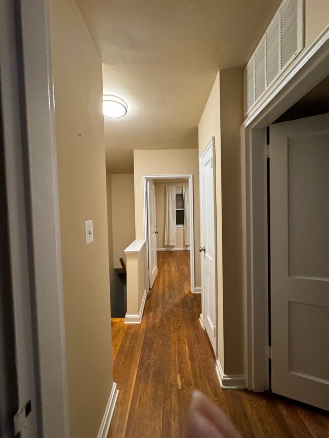 Photo - 1513 Aldeney Ave
