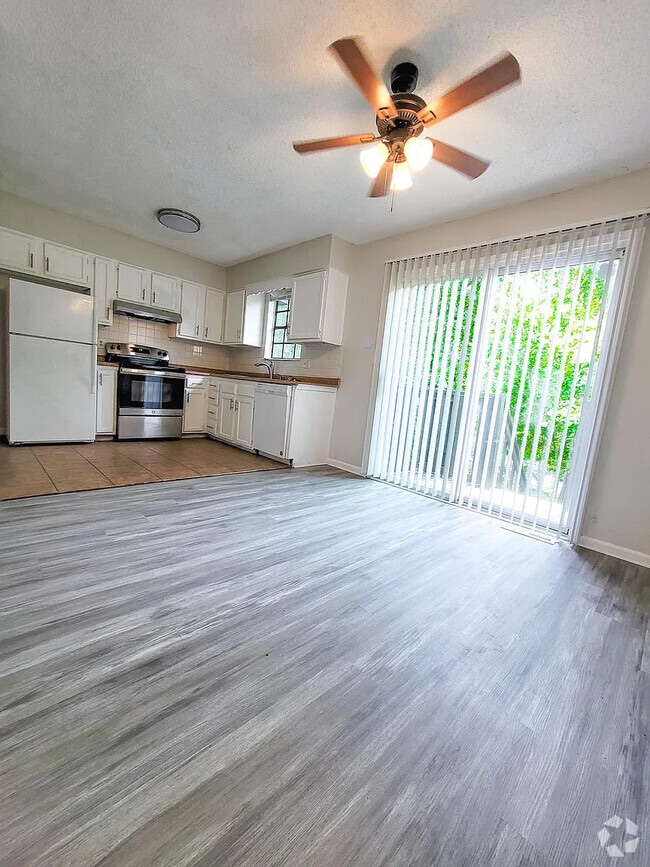 Building Photo - 10902 Mckinley Dr Rental