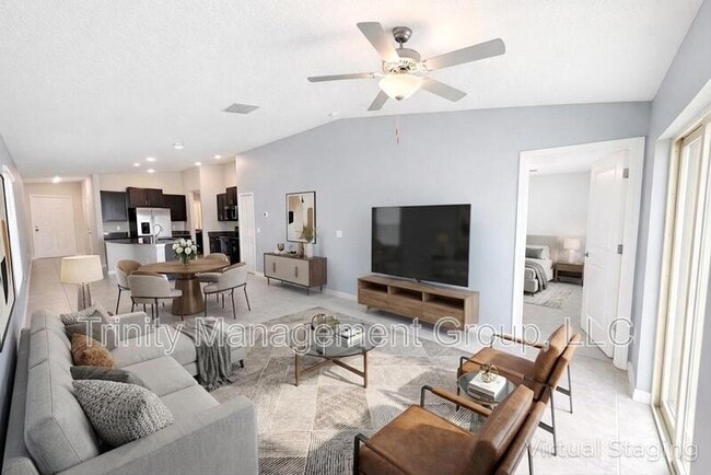 Photo - 367 Argyll Dr
