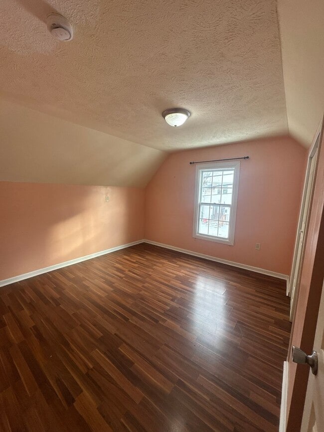 Photo - North East Grand Rapids 3Bed 1Bath