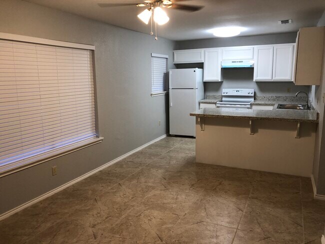 Photo - 607 S I Rd Unit 13