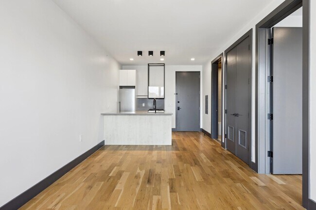 Photo - 424 Arlington Ave Unit 305