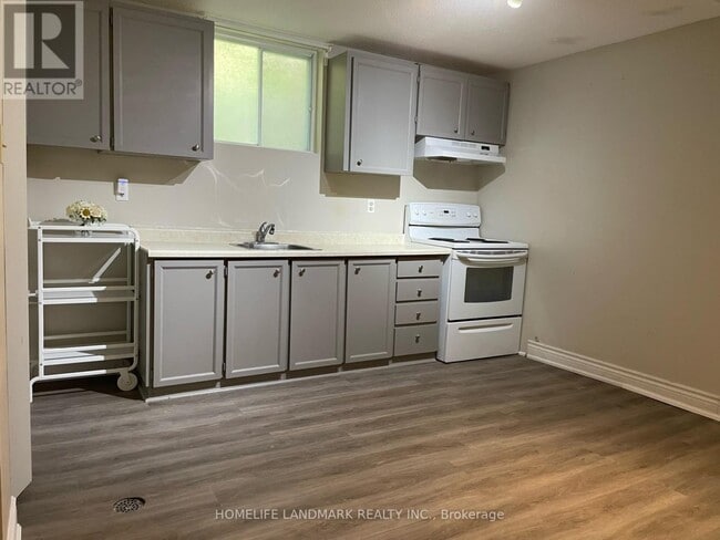 Photo - 53 Moray Ave