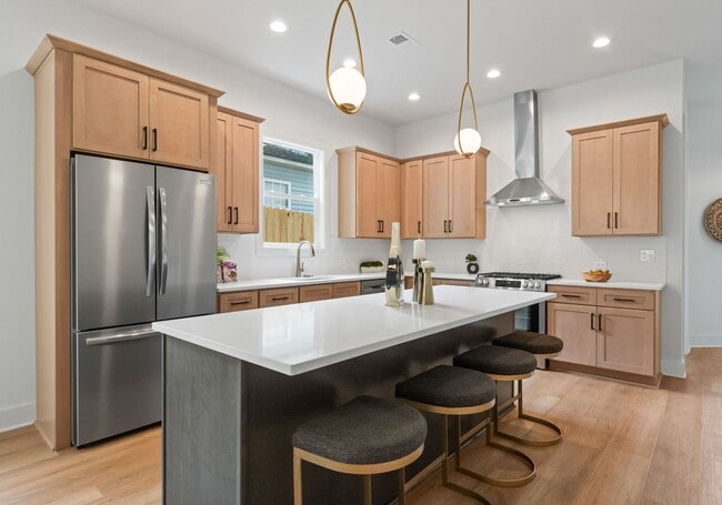 Photo - 2413 Pruitt St