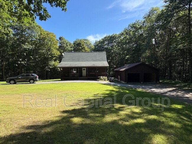 Building Photo - 48 Atwell Rd Rental