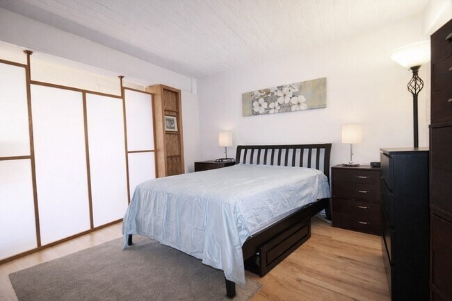 Photo - 12 Stoneholm St Unidad 525