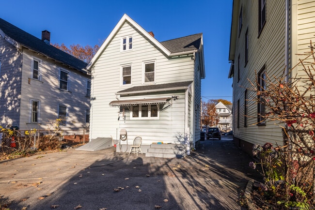 Photo - 216 Howard Ave