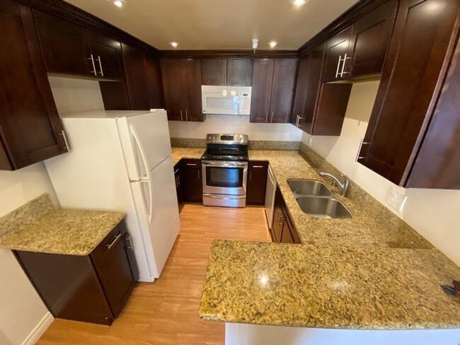 Building Photo - Remodeled 2 Bdr 1.5 Bath Condo In Tierrasanta With Gated Garage Parking Unit 22