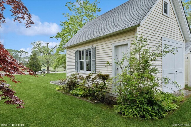 Photo - 3725 Wickham Ave
