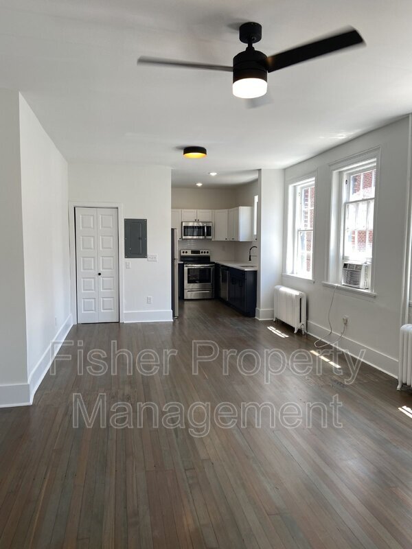 Photo - 111 N Foushee St Unidad 1