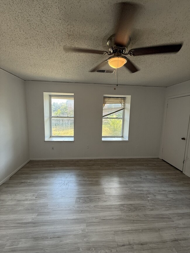 Photo - 4860 Chesterwood Ct