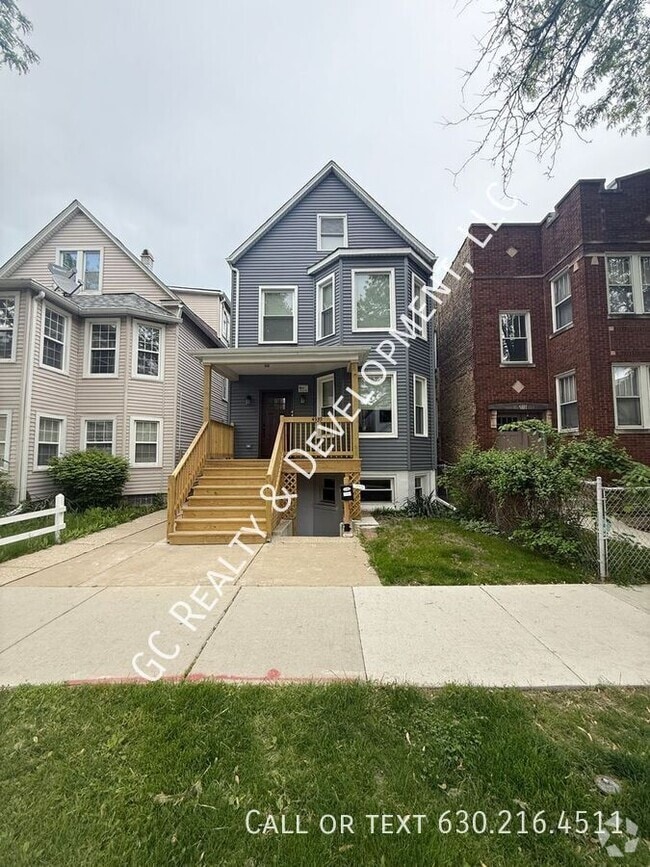 Building Photo - 4339 N Whipple St Unit G Rental