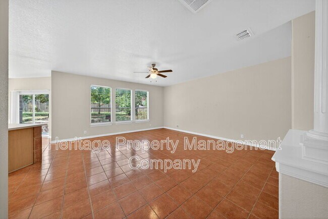 Photo - 25119 Royal Land