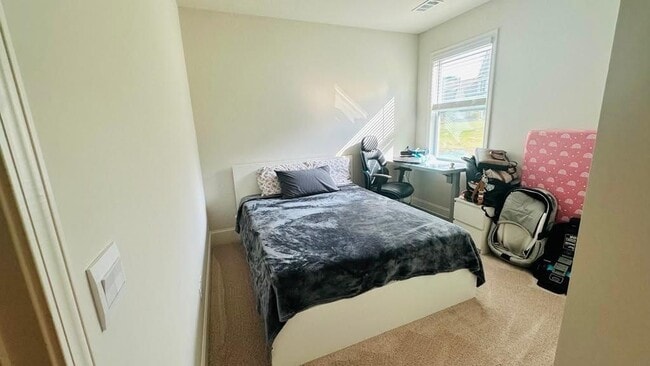 Photo - 5595 Loring St