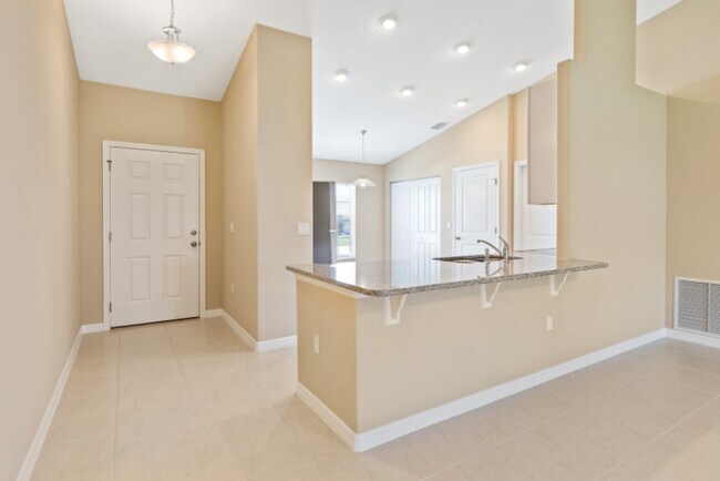Photo - 7 Butternut Dr