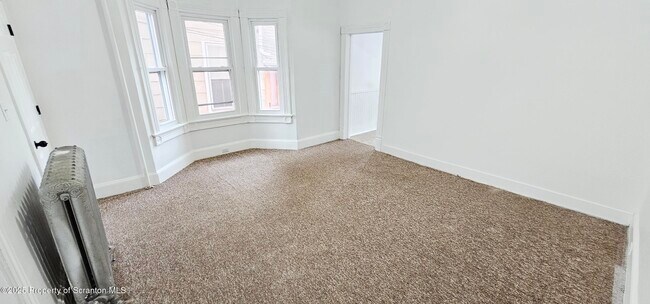 Photo - 128 S Rebecca Ave