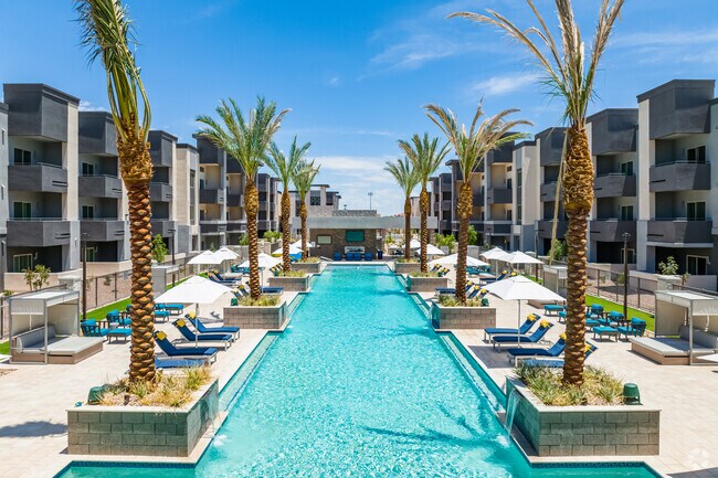 Photo - Aviva Goodyear