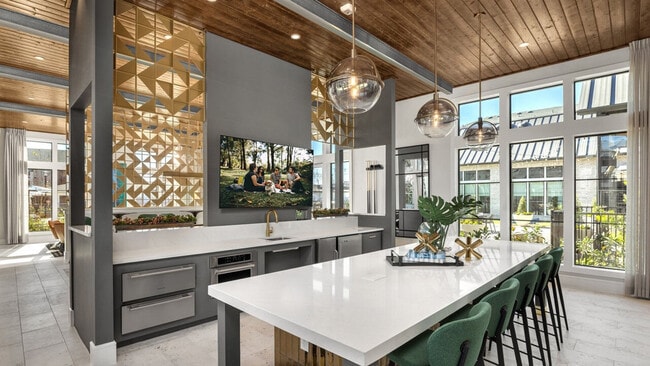 Photo - Alexan Lake Olympia