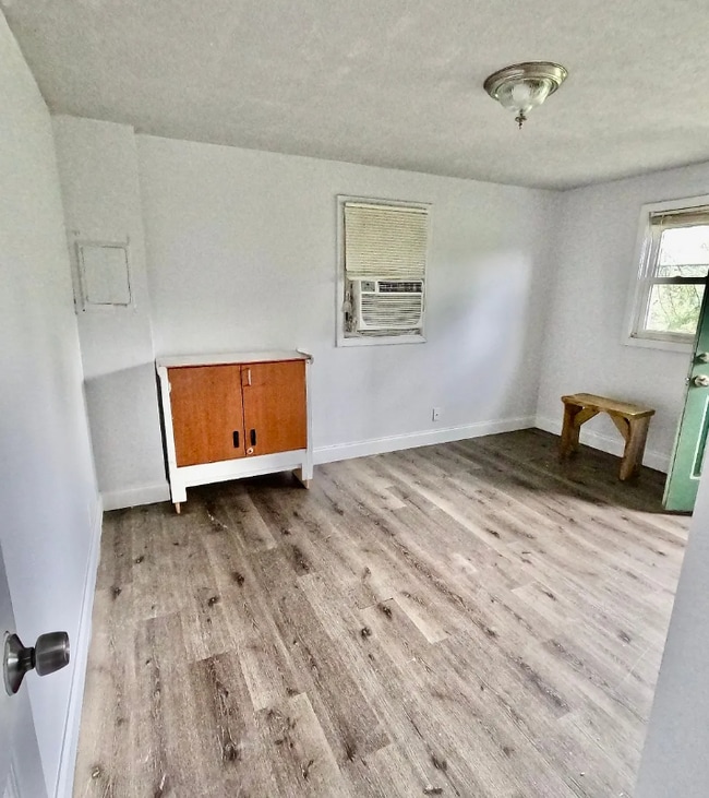 Photo - 1517 Tinkertown Ave