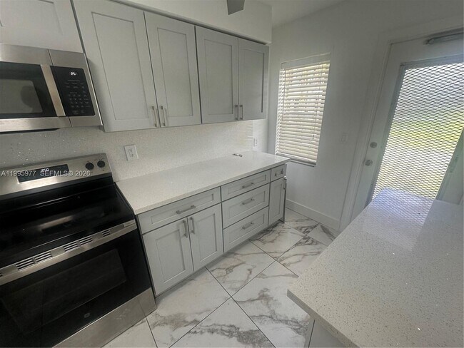Photo - 1150 Atlantic Shores Blvd Unit 513