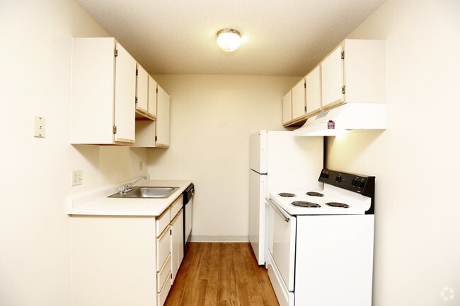 Kitchen - Harbour Cove Apartments