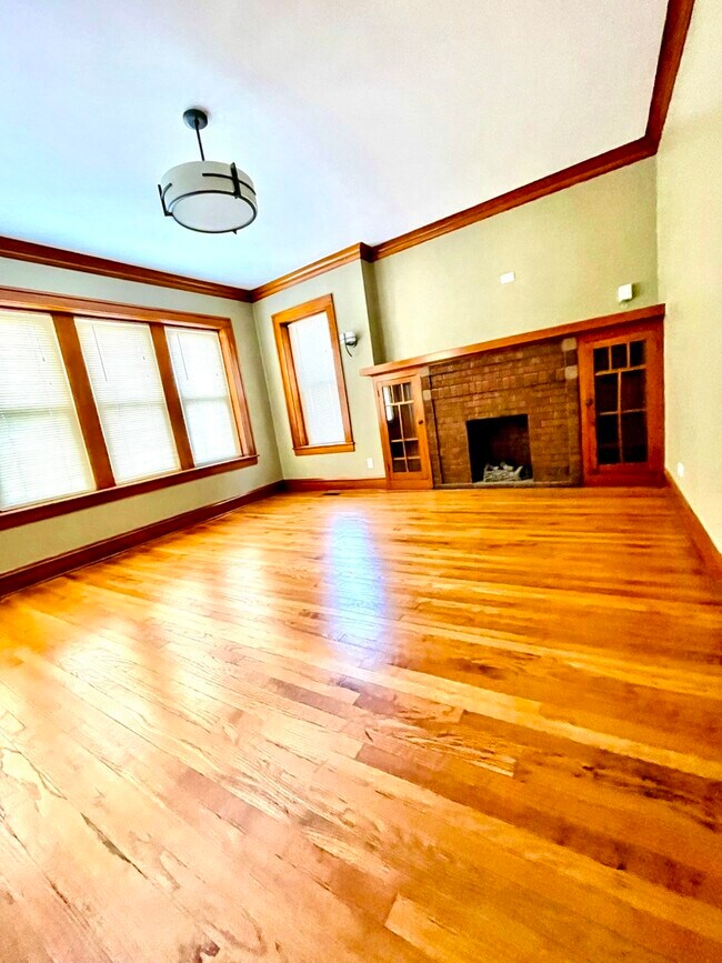 Photo - 3227 N Albany Ave Unit 1