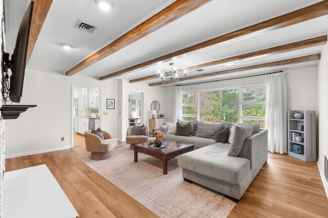 Photo - 106 Benson Dr