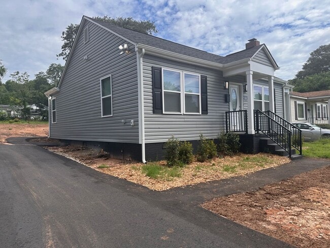 Photo - 415 Highland Ave