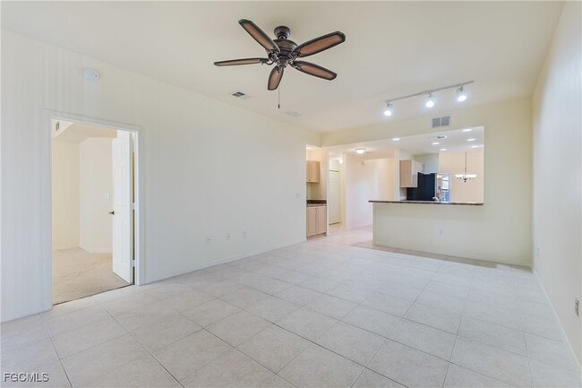 Photo - 15989 Mandolin Bay Dr Unit 204
