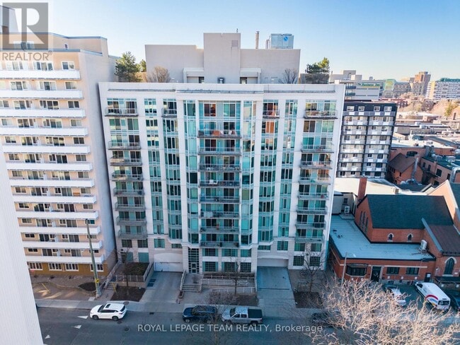 Photo - 138 Somerset St W Unit 801