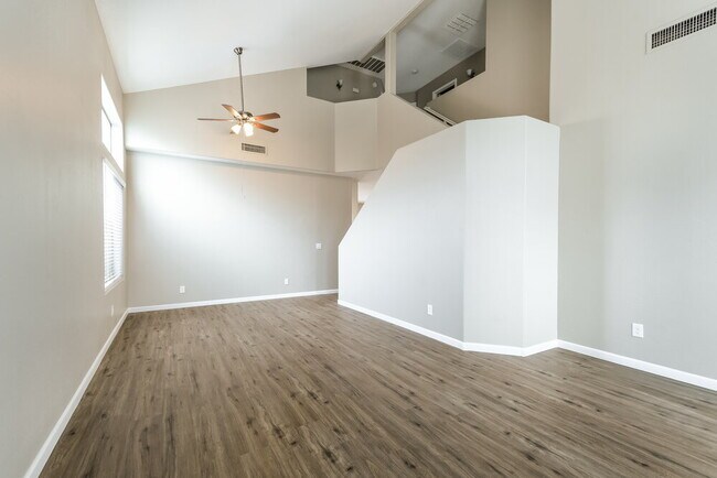 Photo - 9022 W Villa Maria Dr