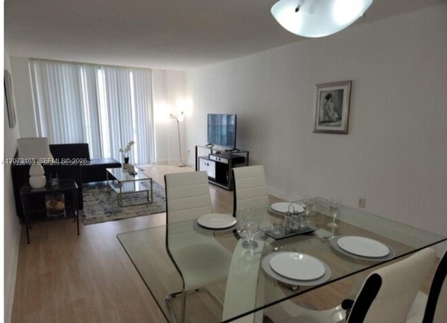 19390 Collins Ave Unit 1004