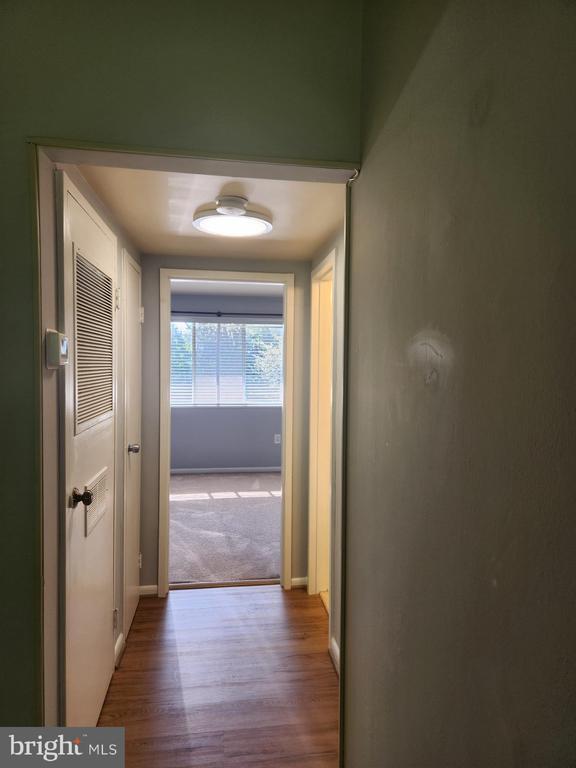 Photo - 10320 ROCKVILLE PIK Unit 401