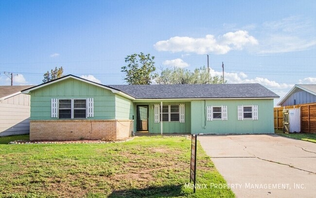 Photo - 4825 53rd St